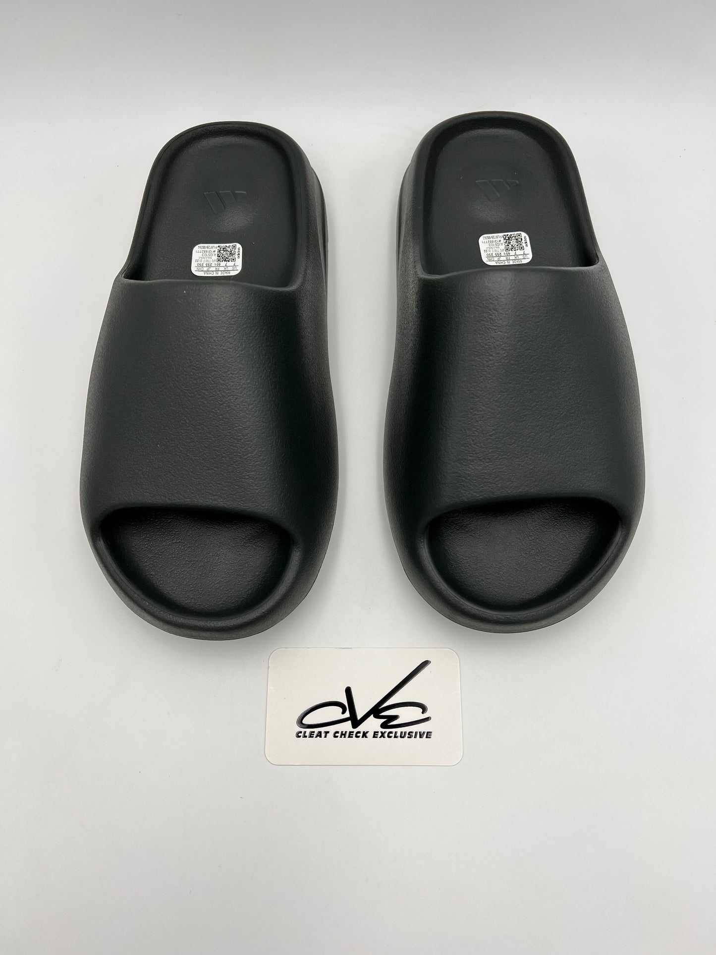 YEEZY SLIDES 'DARK ONYX'