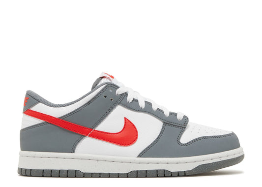 DUNK LOW NEXT NATURE GS 'SMOKE GREY LIGHT CRIMSON'