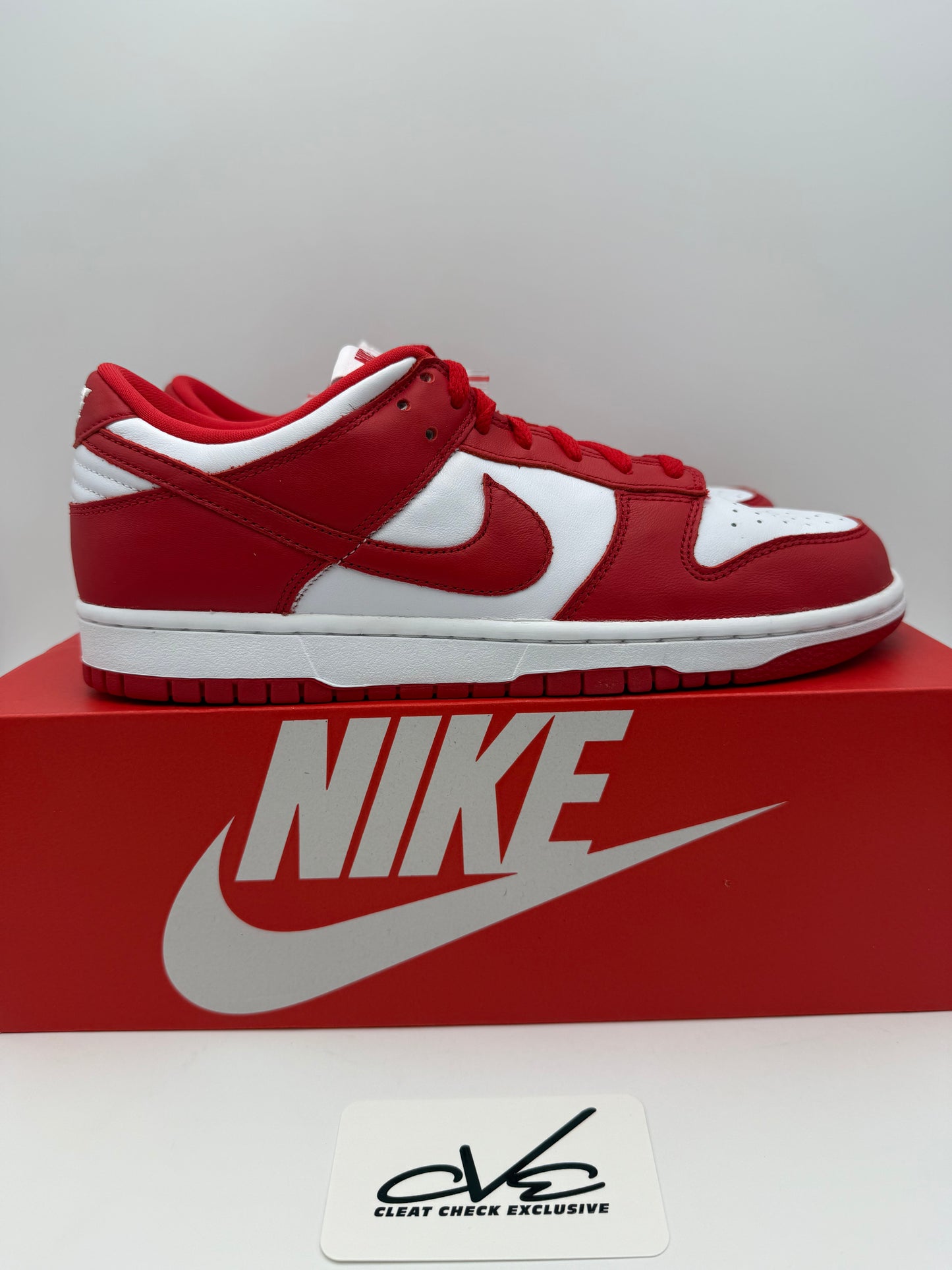 NIKE DUNK LOW "ST. JOHN'S"