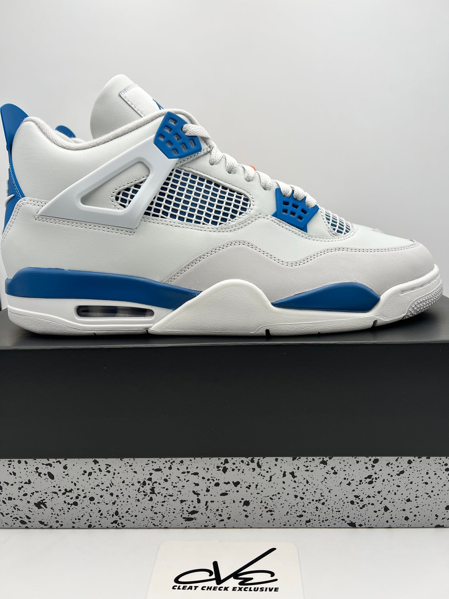 AIR JORDAN 4 RETRO 'MILITARY BLUE' 2024