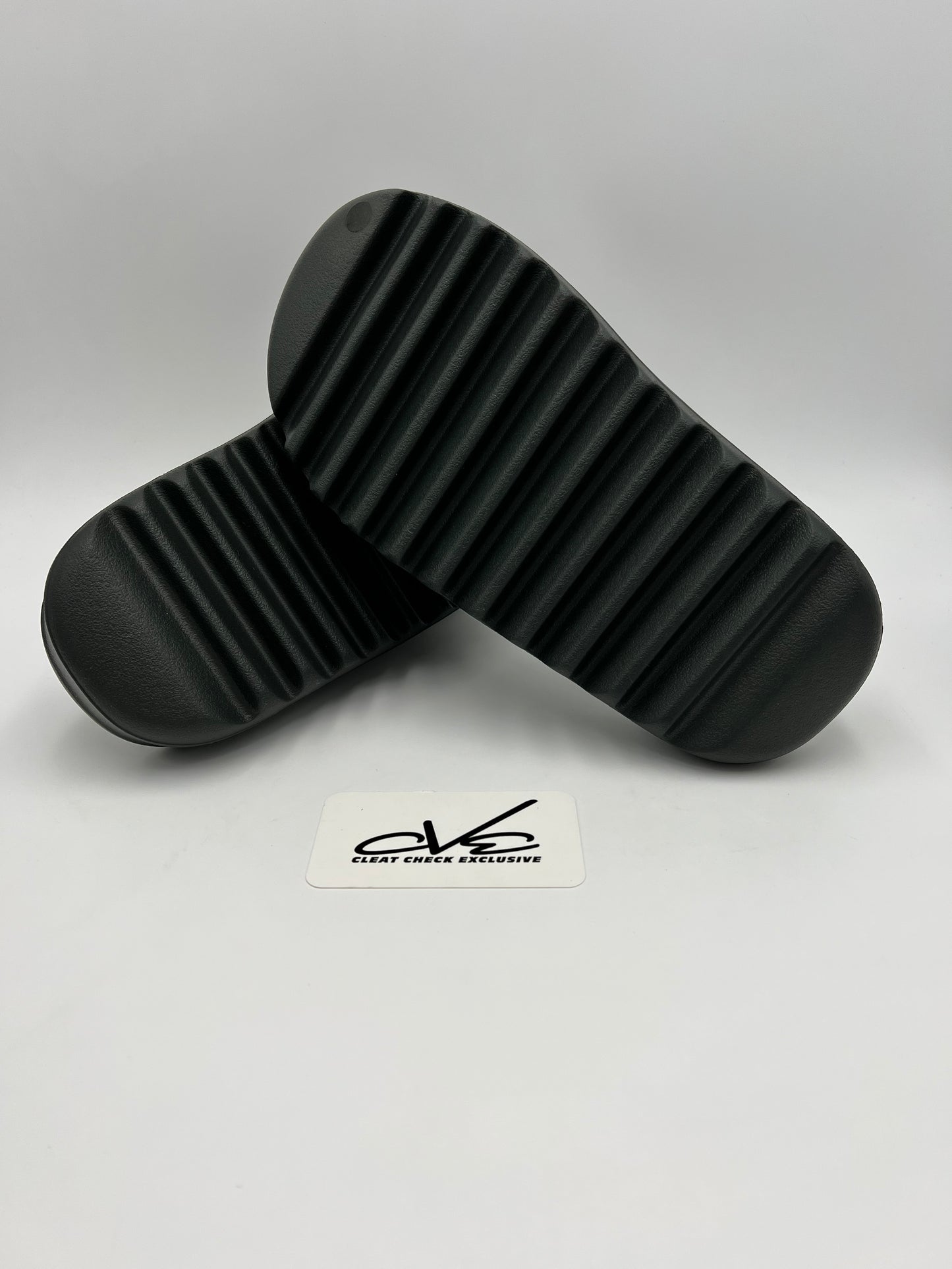 YEEZY SLIDES 'DARK ONYX'