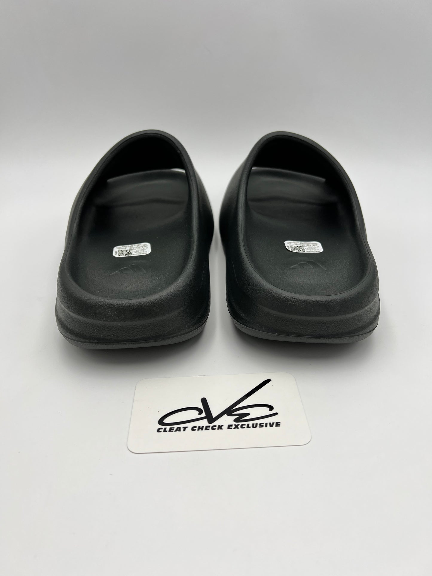 YEEZY SLIDES 'DARK ONYX'