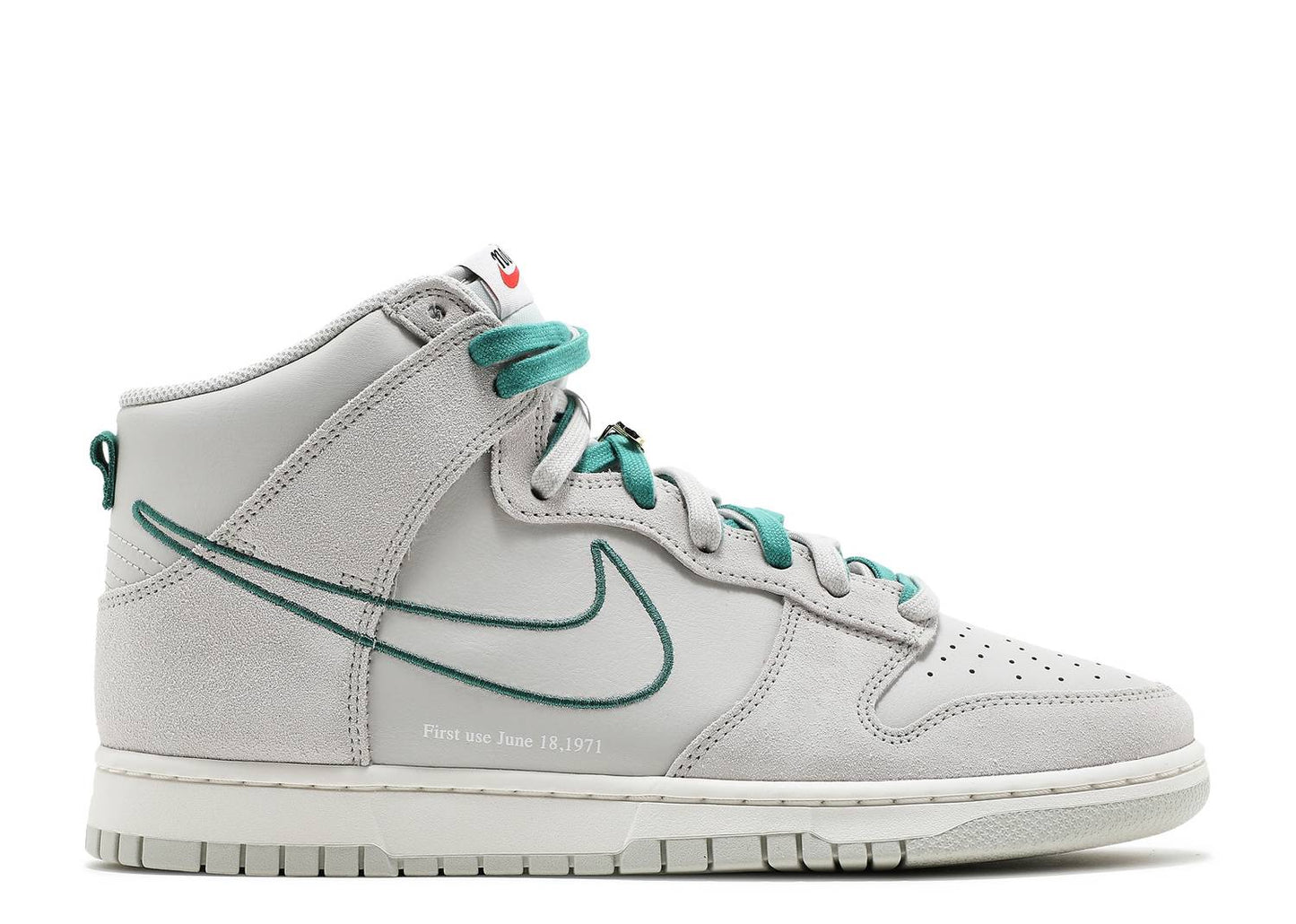 NIKE DUNK HI SE FIRST USE "SAIL"